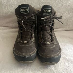Ahnu Sugarpine Hiking Boots